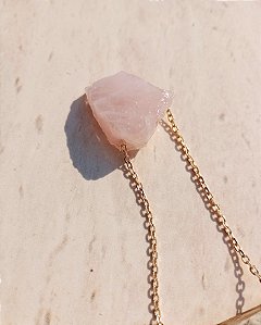 Colar com pedra Quartzo Rosa bruto Mya