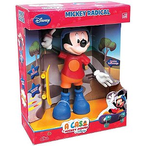 Boneco E Personagem Mickey Radical Com Som 31cm