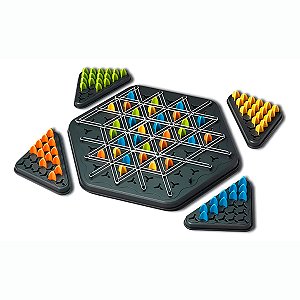 Jogo De Tabuleiro Estratégia Raciocínio Lógico Triângulo