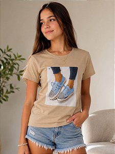 T-Shirt - Blusa Feminina Juvenil - Com Estampa Fashion