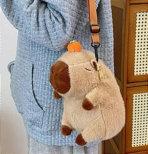 Mochila Capivara De Pelucia - Passeio E Lazer