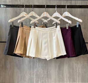 SAIA COLEGIAL/ SHORT POR DENTRO