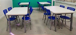 Conjunto com 1 Mesa e 4 Cadeiras - Mesas e Cadeiras para Restaurante REF 6000