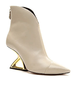 BOTA COURO OFF WHITE CANO CURTO CECCONELLO