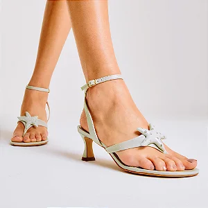 Sandália Cecconello couro verde salto baixo