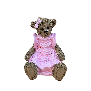 URSINHO DE RESINA SENTADA MENINA ROSA BEBE