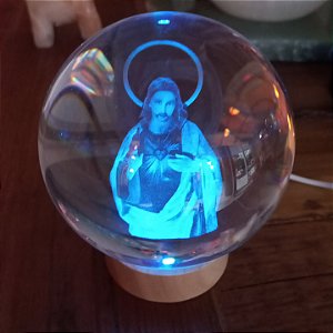Bola de Cristal Sagrado Coração de Jesus Base LED de madeira