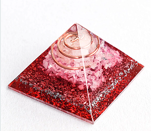 Orgonite Pirâmide Quartzo Rosa - 4cm