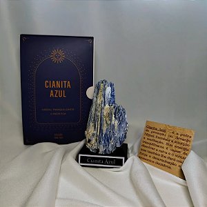 Cianita Azul Base de Madeira - Coleção Feng Shui Tranquilidade