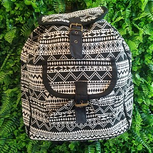 Mochila Indiana Étnica Boho Preta e Branca