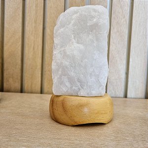 Luminária Quartzo Branco  - Base Clara - Bivolt - 16cm