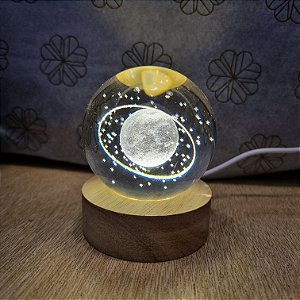 Luminária Bola de Cristal Urano - 8cm - Base Madeira