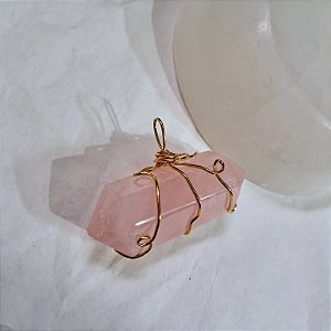 Pingente Boho Quartzo Rosa - Folheado a Ouro