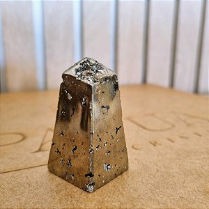 Obelisco Pirita Peruana