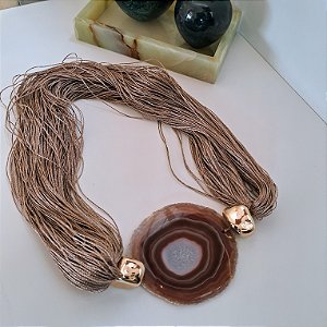 Colar de Mesa Fechado Ágata Marrom