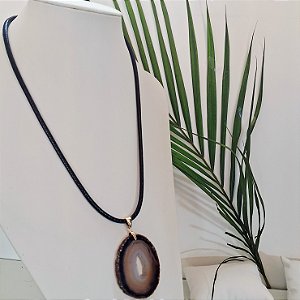 Colar Cordão Preto Chapa Ágata Marrom - Folheado a Ouro