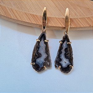 Brinco Garra Ágata Marrom - Borda Dourada - Folheado a Ouro