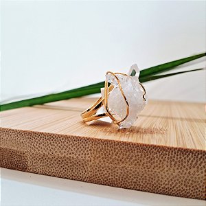 Anel Regulável Hippie Agrupamento Cristal de Quartzo - Folheado a Ouro