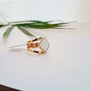 Anel Regulável Madrepérola Triangular - Folheado a Ouro