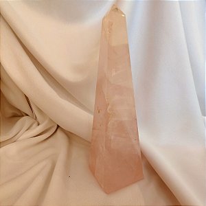 Obelisco Quartzo Rosa