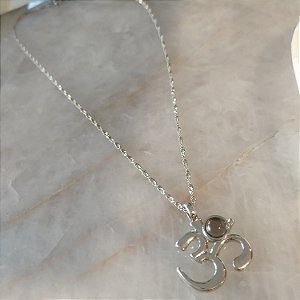 Colar OM -  Ródio Branco