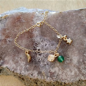 Pulseira Quartzo Verde e Pingentes Astros - Folheado a Ouro
