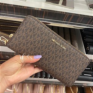 Michael Kors - Carteira Jet Set Large Phone Wrilistet Marrom Monograma
