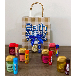 Kit Álcool Em Gel + Lip Balm Hidratante Labial