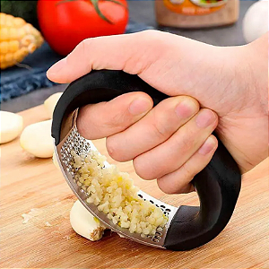 AMASSADOR DE ALHO PLÁSTICO E INOX - CLINK