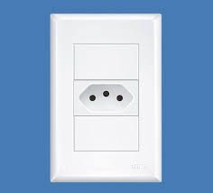 TOMADA EVIDENCE 2P+T 10A 250V COM PLACA FAME