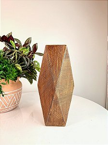 Vaso decorativo de resina marrom