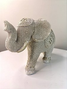 Elefante de resina branco e bronze