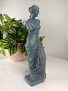 Estatueta de Mulher decorativa em Resina