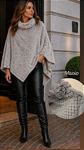 Poncho com Pelinho Macio Feminino | Inverno Elegante