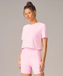 Tshirt Feminina com Avertura e Estampa Alto Giro