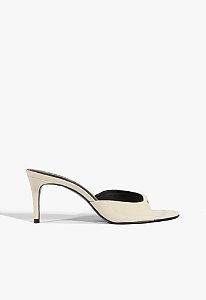 Tamanco Arlete Salto Médio Verniz Schutz Off White