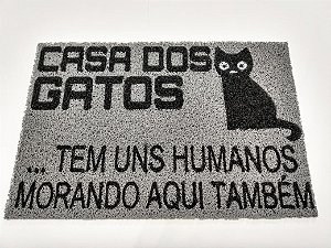 Tapete Capacho 60x40 Pet Lar Casa Dos Gatos Tem Uns Humanos
