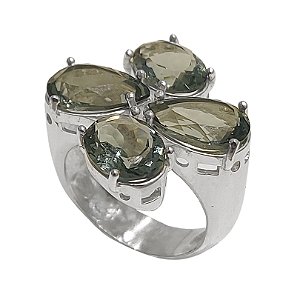 Anel com cristal verde em prata 925