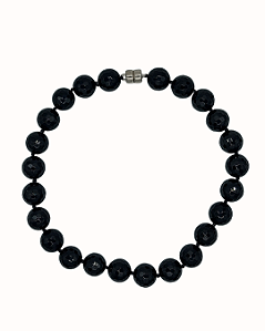 Colar Curto de Ônix Facetado com Fecho de Ímã
