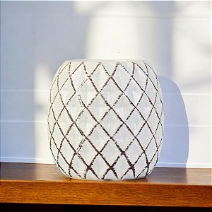 Vaso Branco Losangos 15 cm em Cerâmica