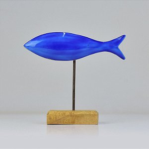 Enfeite Peixe Azul no Pedestal em Madeira 18x20x5 cm