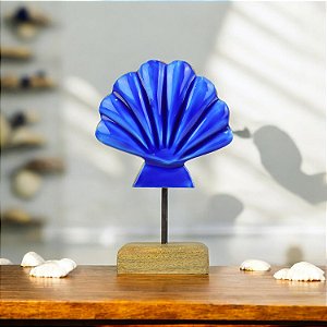 Enfeite Concha Azul no Pedestal em Madeira 18x12x5,5 cm