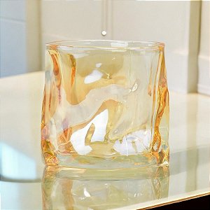 Copo Ondulado Amarelo em Vidro 250ml