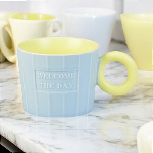 Caneca Welcome The Day Azul em Cerâmica 300ml