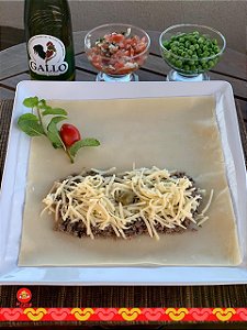 Pastel de Carne c/ Mussarela
