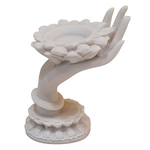 Porta Vela Mão na Flor de Lótus de Pó de Mármore Branco 12cm