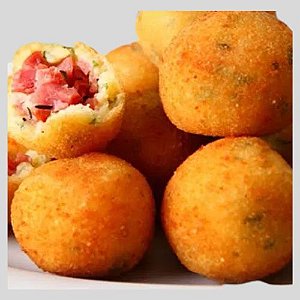 Bolinho de Calabresa - VALOR REF. A 10 UNIDADES