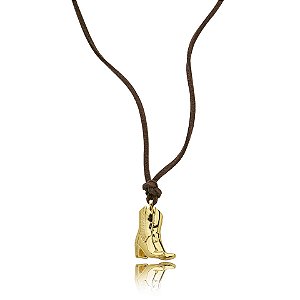 Colar couro pelica bota ouro semijoia