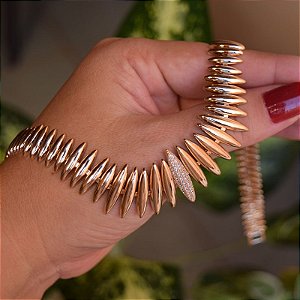 Colar choker filetes zircônia ouro semijoia