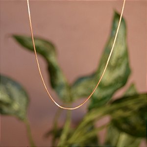 Corrente veneziana curta ouro semijoia